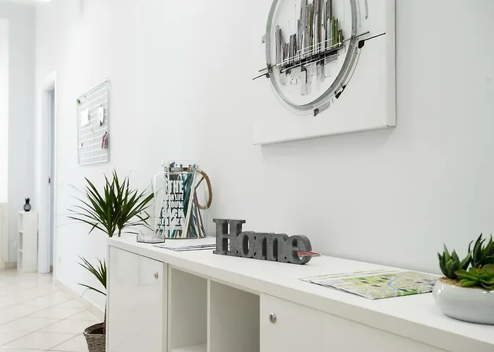 Enjoy Ponte Lungo * Rom